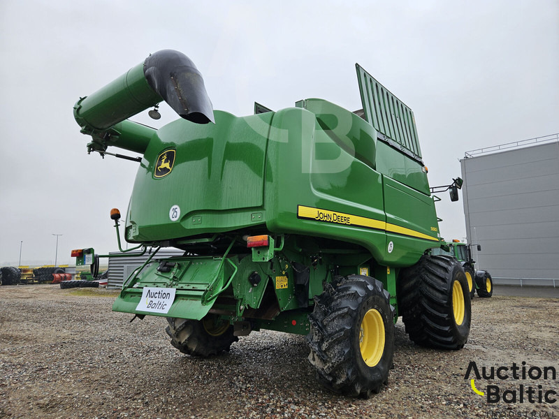 John Deere S 690 i - Kombájn: 3 kép. John Deere S 690 i - Kombájn: 3 kép.