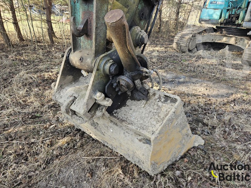 Lánctalpas daru Kobelco SK 210 LC-8: 15 kép. Lánctalpas daru Kobelco SK 210 LC-8: 15 kép.