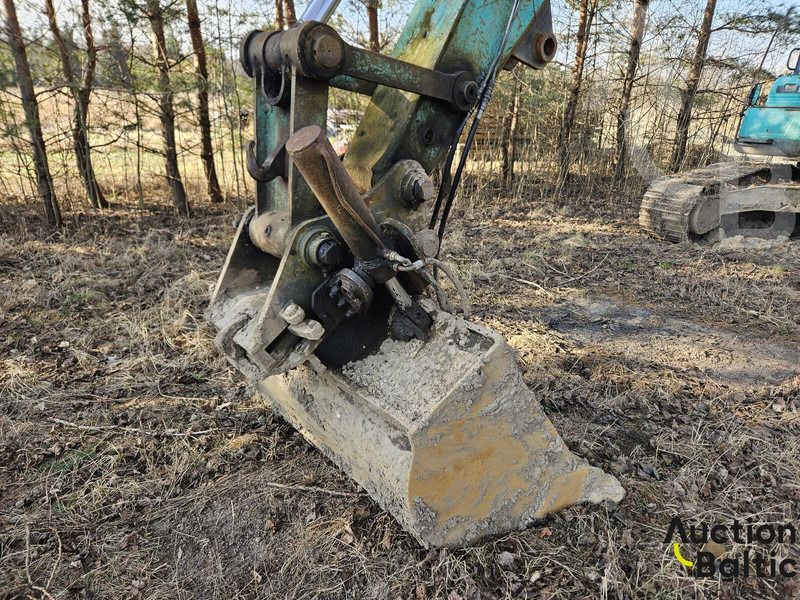 Lánctalpas daru Kobelco SK 210 LC-8: 16 kép. Lánctalpas daru Kobelco SK 210 LC-8: 16 kép.