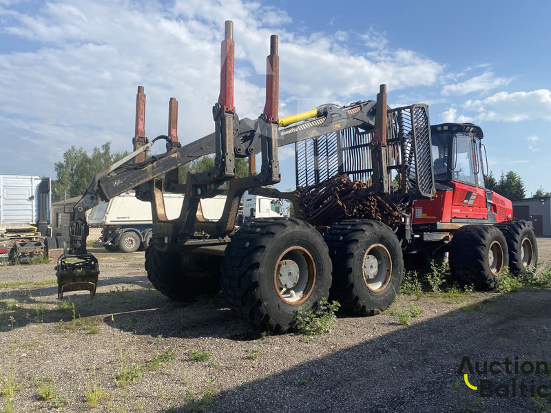 Komatsu 895 - Erdészeti pótkocsi: 4 kép. Komatsu 895 - Erdészeti pótkocsi: 4 kép.