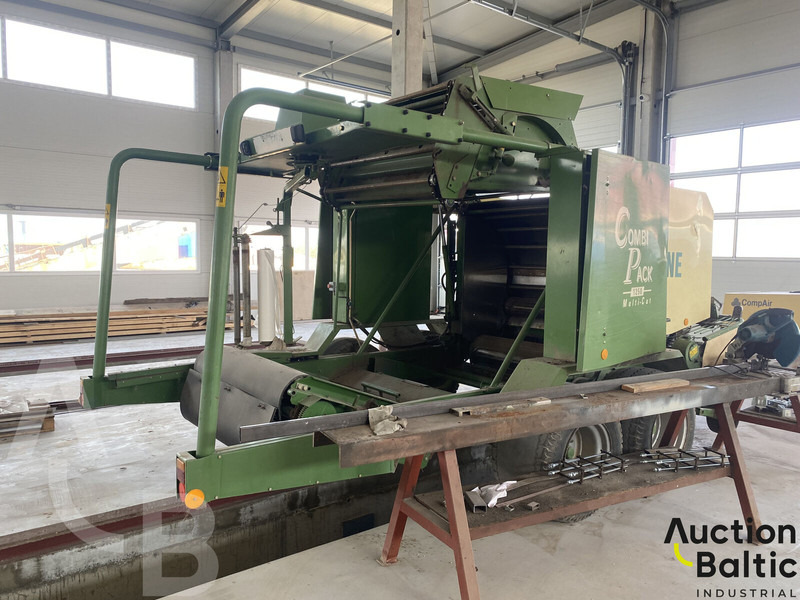 Krone Combi Pack 1250 - Bálázó: 3 kép. Krone Combi Pack 1250 - Bálázó: 3 kép.