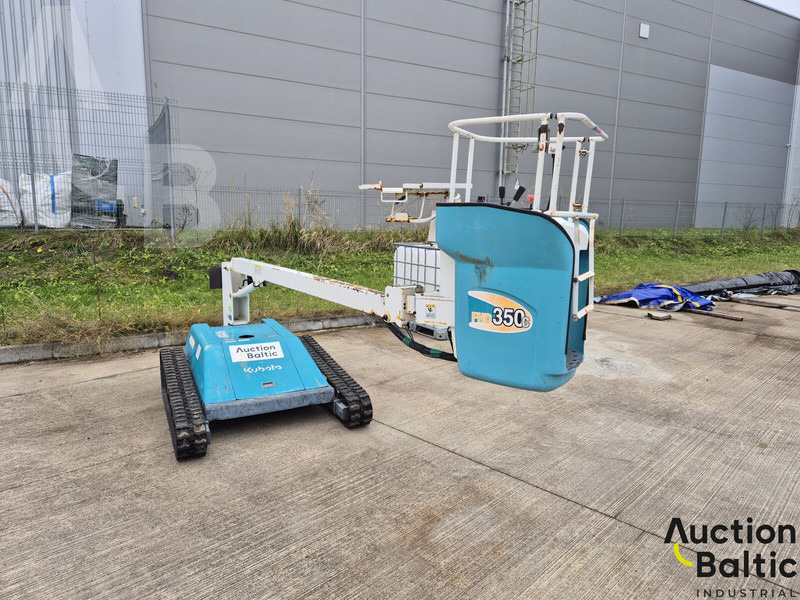 Kubota FHD 350 C - Személyemelő: 2 kép. Kubota FHD 350 C - Személyemelő: 2 kép.