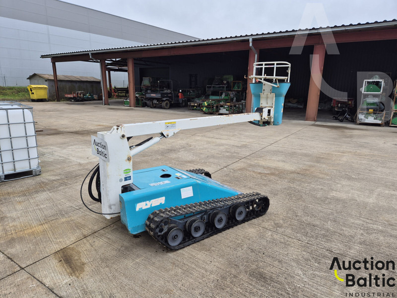 Kubota FHD 350 C - Személyemelő: 5 kép. Kubota FHD 350 C - Személyemelő: 5 kép.