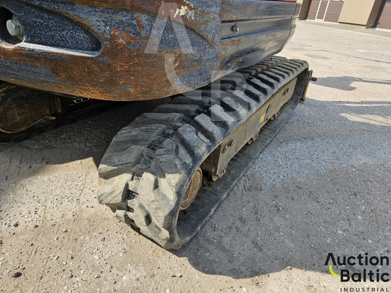Minikotró Kubota KX 61-3: 18 kép.