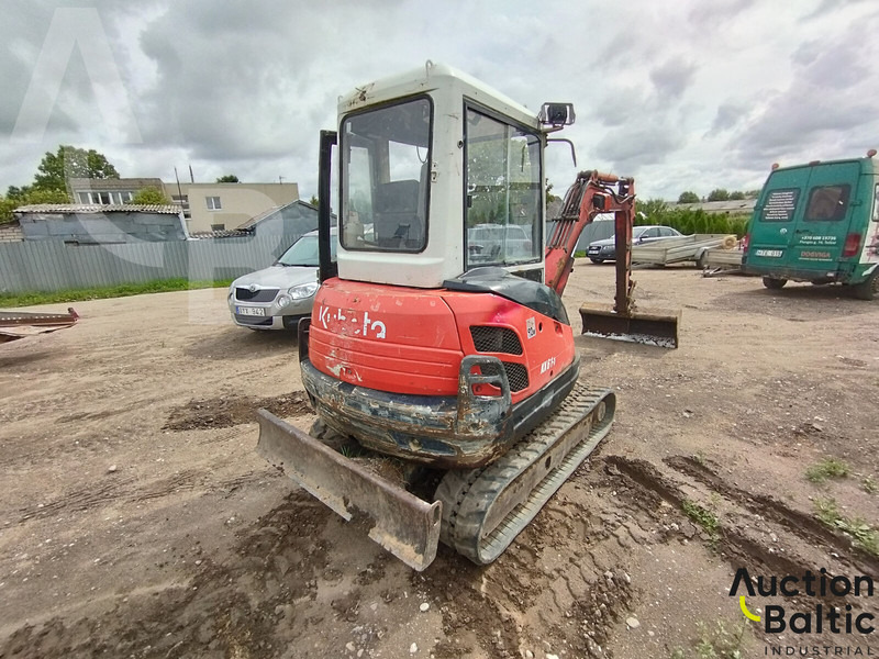 Kubota KX 61-3 - Minikotró: 4 kép. Kubota KX 61-3 - Minikotró: 4 kép.