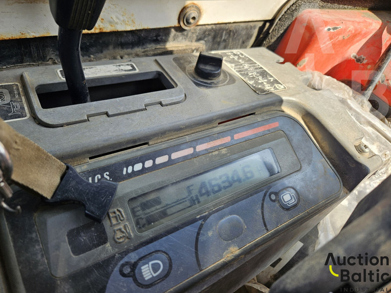 Minikotró Kubota KX 61-3: 10 kép.