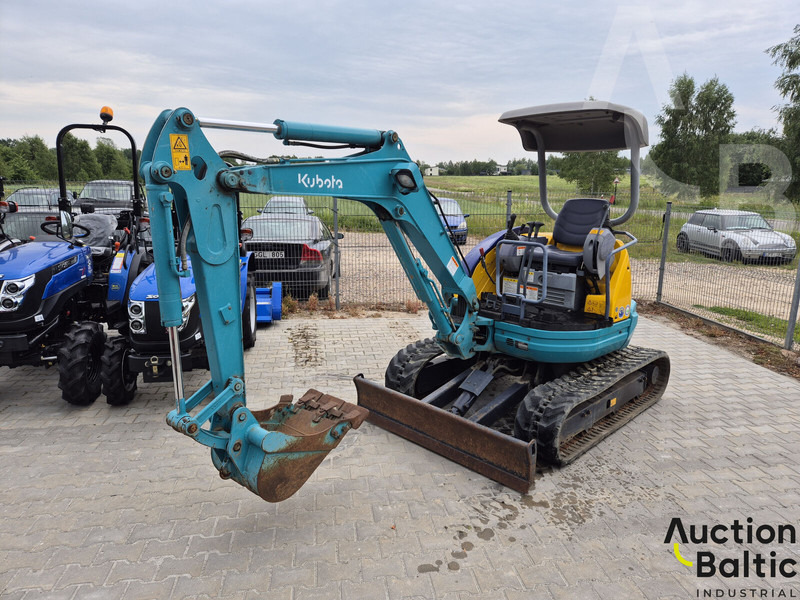 Kubota U 25 - Minikotró: 1 kép. Kubota U 25 - Minikotró: 1 kép.