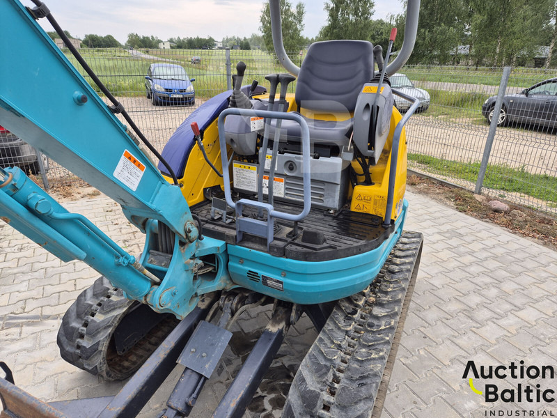 Kubota U 25 - Minikotró: 5 kép. Kubota U 25 - Minikotró: 5 kép.