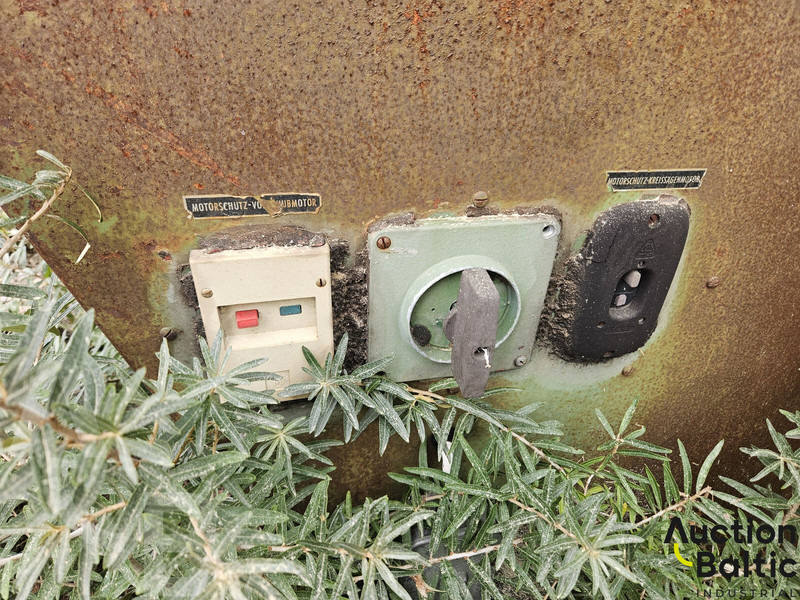 Kurt Honerloh - Rönkhasító: 3 kép. Kurt Honerloh - Rönkhasító: 3 kép.