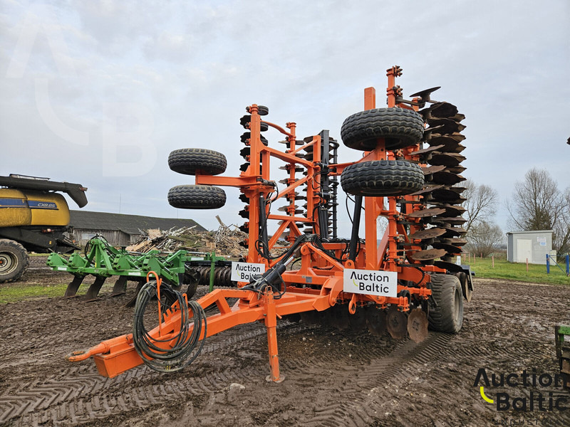 Laumetris DSL-8 - Tárcsás borona: 1 kép. Laumetris DSL-8 - Tárcsás borona: 1 kép.