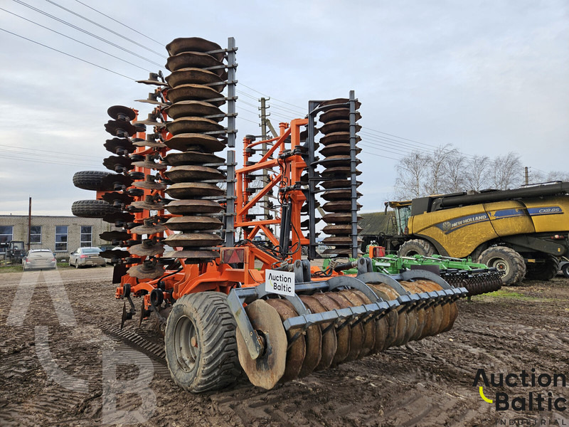 Laumetris DSL-8 - Tárcsás borona: 4 kép. Laumetris DSL-8 - Tárcsás borona: 4 kép.