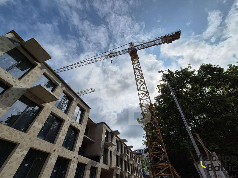 Liebherr 112 ECH - Toronydaru: 1 kép. Liebherr 112 ECH - Toronydaru: 1 kép.