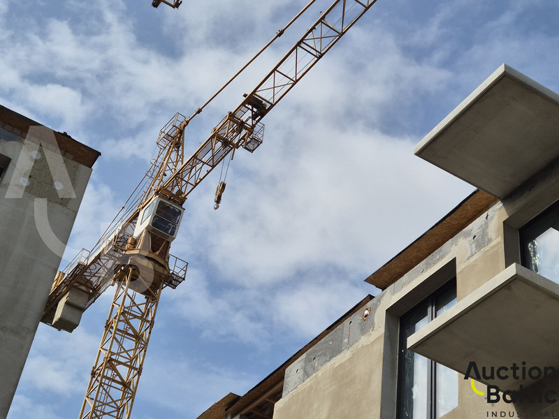 Liebherr 112 ECH - Toronydaru: 5 kép. Liebherr 112 ECH - Toronydaru: 5 kép.