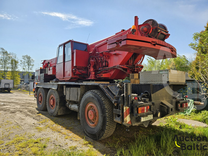 Liebherr LTM 1045 - Terepjáró autódaru: 3 kép. Liebherr LTM 1045 - Terepjáró autódaru: 3 kép.