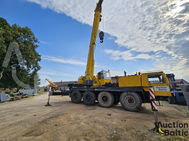 Liebherr LTM 1060 - Rakodódaru: 4 kép. Liebherr LTM 1060 - Rakodódaru: 4 kép.
