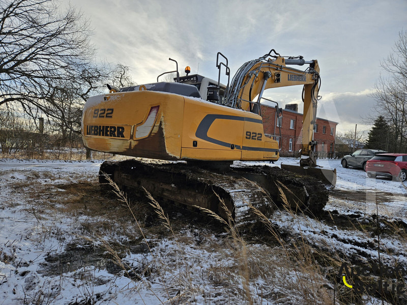 Liebherr R922 LC - Lánctalpas kotró: 3 kép. Liebherr R922 LC - Lánctalpas kotró: 3 kép.
