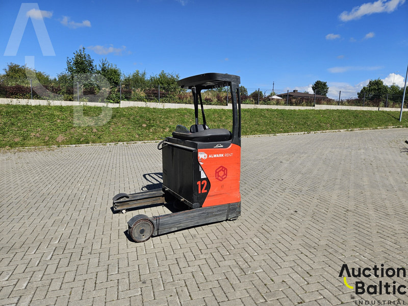 Linde R14-01 - Komissiózó targoncá: 1 kép. Linde R14-01 - Komissiózó targoncá: 1 kép.