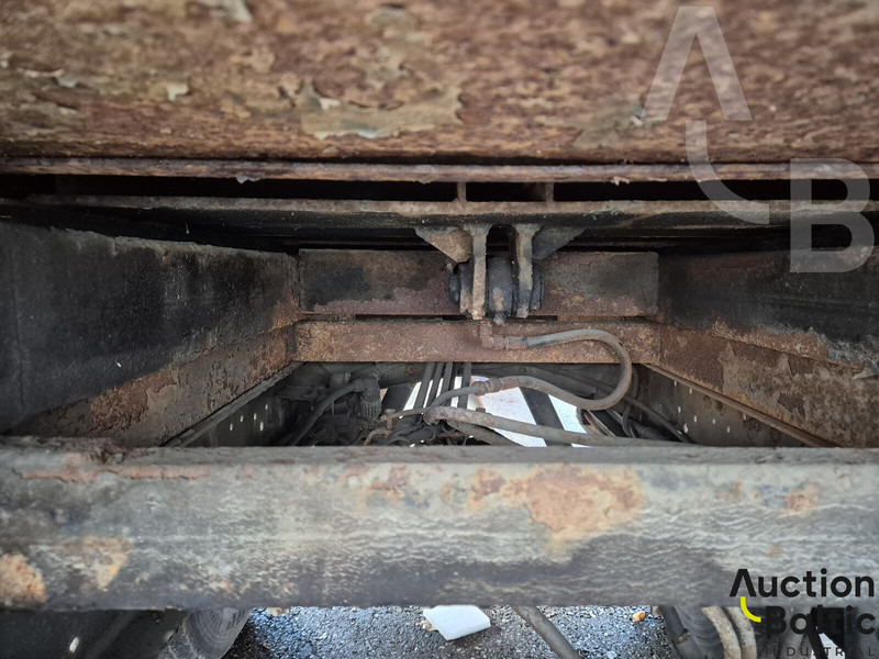 Vontató MAN 10.153: 20 kép. Vontató MAN 10.153: 20 kép.