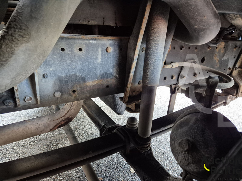 Vontató MAN 10.153: 15 kép. Vontató MAN 10.153: 15 kép.