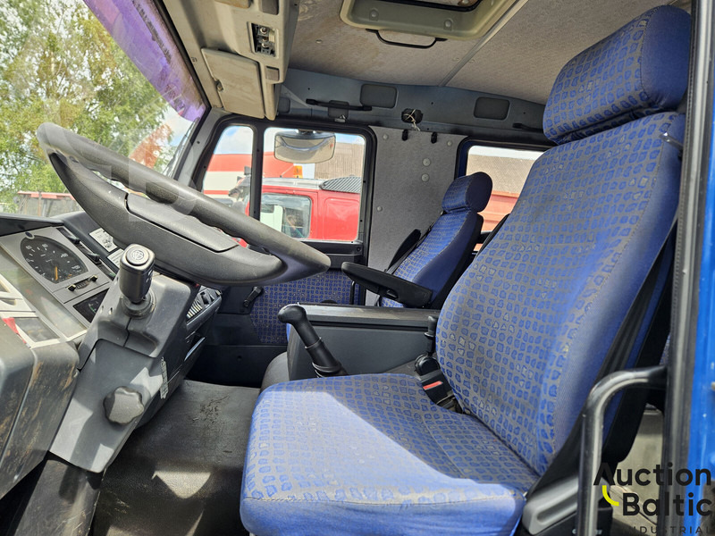 MAN 18.225 - Alvaz teherautó: 5 kép. MAN 18.225 - Alvaz teherautó: 5 kép.