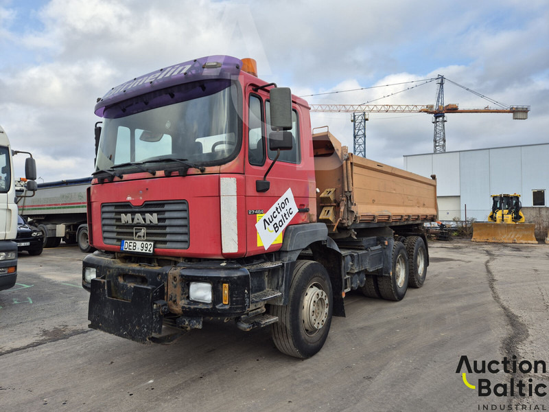 MAN 27.464 - Billenőplatós teherautó: 2 kép. MAN 27.464 - Billenőplatós teherautó: 2 kép.