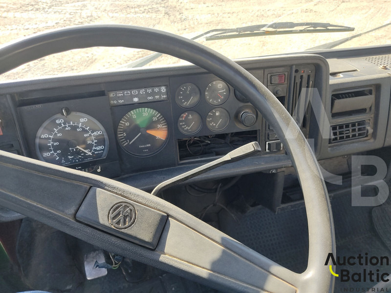 Tartályos teherautó a következők szállításához üzemanyag MAN 8.136: 9 kép. Tartályos teherautó a következők szállításához üzemanyag MAN 8.136: 9 kép.