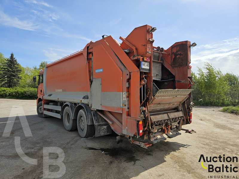 MAN TGA28.310 - Szemetesautó: 3 kép. MAN TGA28.310 - Szemetesautó: 3 kép.