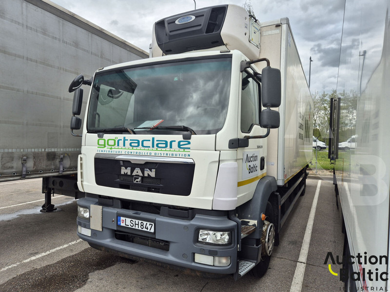 MAN TGM18.290 - Hűtős teherautó: 1 kép. MAN TGM18.290 - Hűtős teherautó: 1 kép.