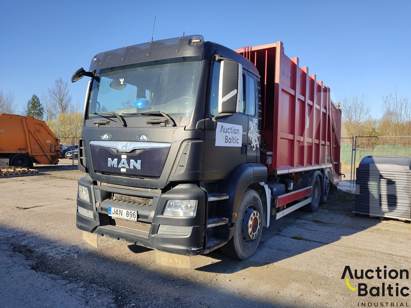 MAN TGS26.320 - Szemetesautó: 2 kép. MAN TGS26.320 - Szemetesautó: 2 kép.