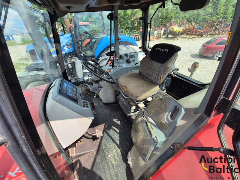 MCCORMICK MTX 140 - Traktor: 5 kép. MCCORMICK MTX 140 - Traktor: 5 kép.