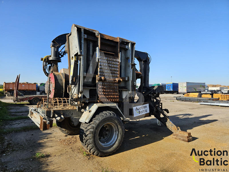 MUS-MAX 7 - Faaprító: 4 kép. MUS-MAX 7 - Faaprító: 4 kép.