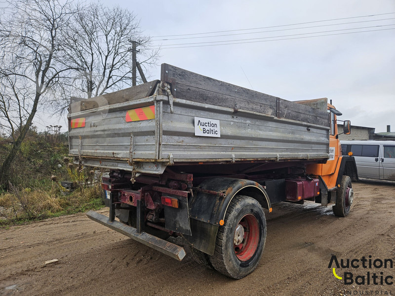 Magirus M 160 D 15 - Billenőplatós teherautó: 4 kép. Magirus M 160 D 15 - Billenőplatós teherautó: 4 kép.