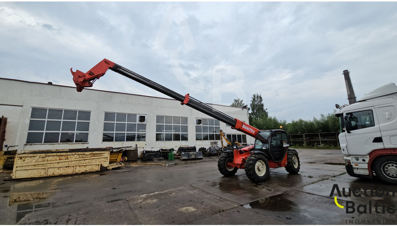 Manitou BF MT 1033 HLT - Teleszkópos rakodó: 1 kép. Manitou BF MT 1033 HLT - Teleszkópos rakodó: 1 kép.