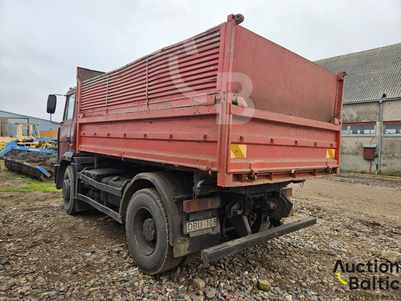 Maz 555132 - Billenőplatós teherautó: 3 kép. Maz 555132 - Billenőplatós teherautó: 3 kép.