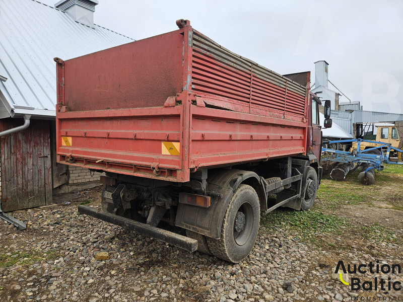 Maz 555132 - Billenőplatós teherautó: 4 kép. Maz 555132 - Billenőplatós teherautó: 4 kép.