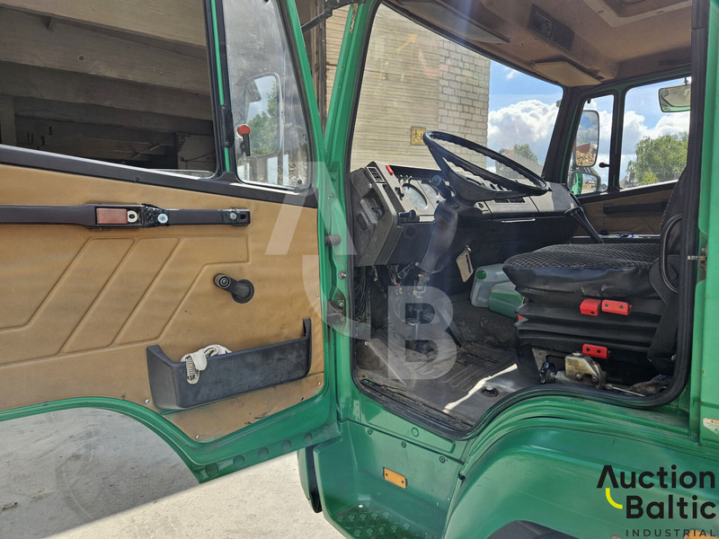 Mercedes-Benz 914 - Billenőplatós teherautó: 5 kép. Mercedes-Benz 914 - Billenőplatós teherautó: 5 kép.