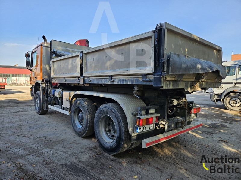 Mercedes-Benz Actros 1844 - Billenőplatós teherautó, Darus autó: 3 kép. Mercedes-Benz Actros 1844 - Billenőplatós teherautó, Darus autó: 3 kép.