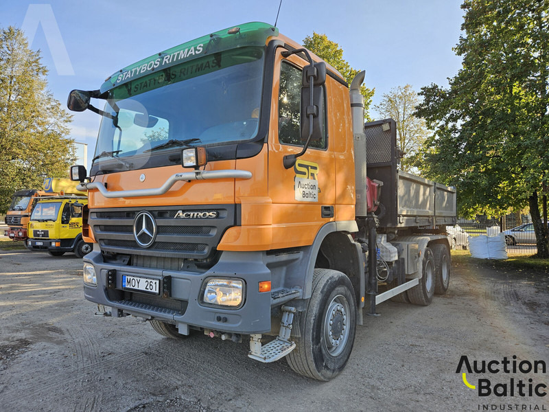 Mercedes-Benz Actros 1844 - Billenőplatós teherautó, Darus autó: 2 kép. Mercedes-Benz Actros 1844 - Billenőplatós teherautó, Darus autó: 2 kép.