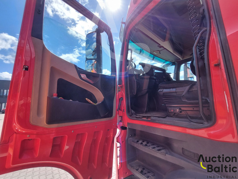 Mercedes-Benz Actros 2542 L - Ponyvás teherautó: 5 kép. Mercedes-Benz Actros 2542 L - Ponyvás teherautó: 5 kép.