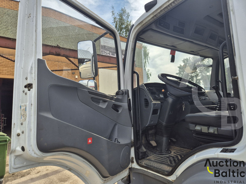 Mercedes-Benz Axor 2633 - Billenőplatós teherautó: 5 kép. Mercedes-Benz Axor 2633 - Billenőplatós teherautó: 5 kép.
