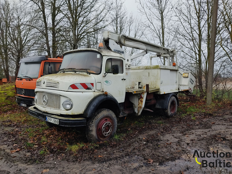 Mercedes-Benz Lako 911 - Emelőkosaras teherautó: 1 kép. Mercedes-Benz Lako 911 - Emelőkosaras teherautó: 1 kép.