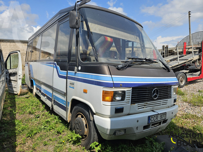 Mercedes-Benz O 614 - Minibusz, Kisbusz: 2 kép. Mercedes-Benz O 614 - Minibusz, Kisbusz: 2 kép.