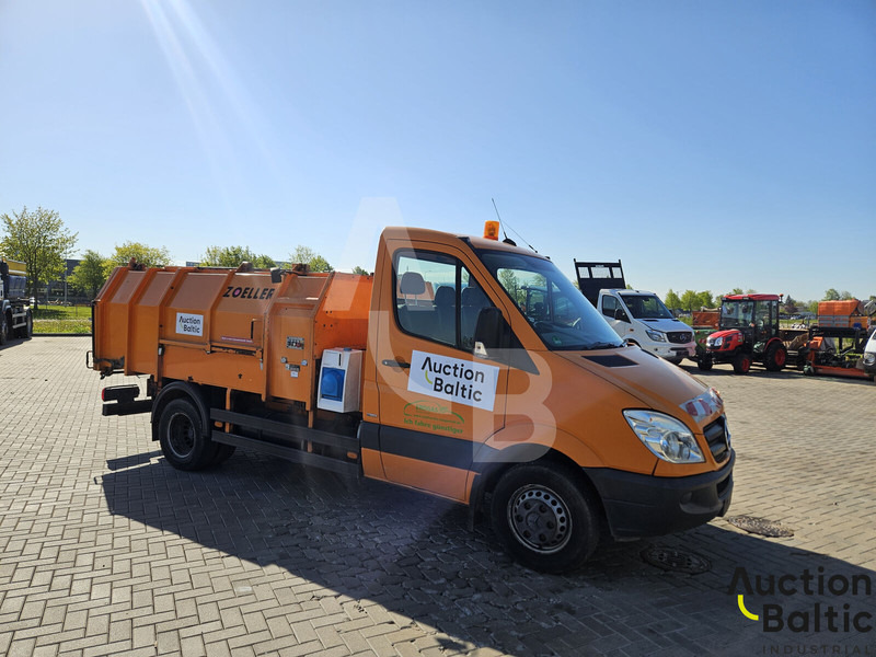 Mercedes-Benz Sprinter - Szemetesautó: 2 kép. Mercedes-Benz Sprinter - Szemetesautó: 2 kép.