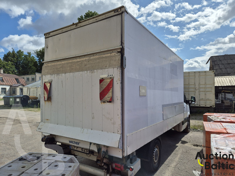 Mercedes-Benz Sprinter - Dobozos kisteherautó: 3 kép. Mercedes-Benz Sprinter - Dobozos kisteherautó: 3 kép.