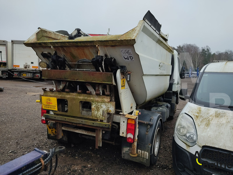 Mitsubishi Fuso - Szemetesautó: 3 kép. Mitsubishi Fuso - Szemetesautó: 3 kép.