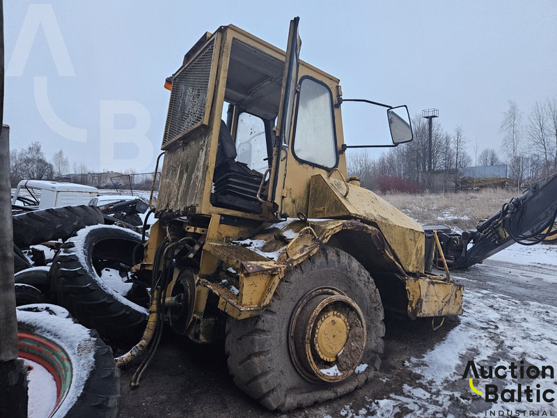 Moxy - Csuklós dömper: 3 kép. Moxy - Csuklós dömper: 3 kép.