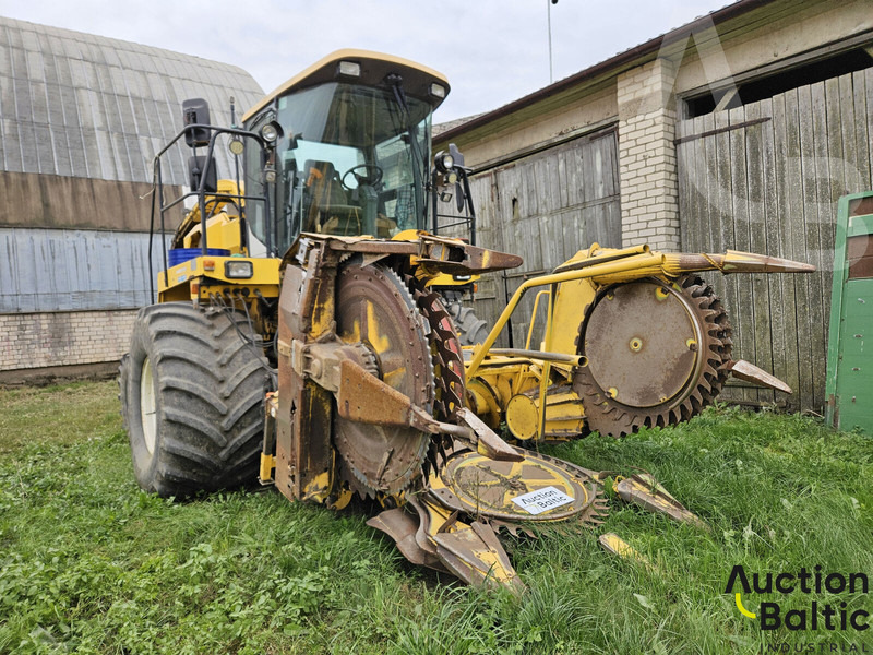New Holland FX 50 - Önjáró szecskázógép: 1 kép. New Holland FX 50 - Önjáró szecskázógép: 1 kép.