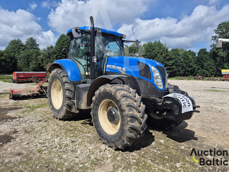 New Holland T 7.210 - Traktor: 1 kép. New Holland T 7.210 - Traktor: 1 kép.