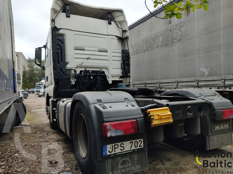 MAN TGX18.500 - Nyergesvontató: 4 kép. MAN TGX18.500 - Nyergesvontató: 4 kép.