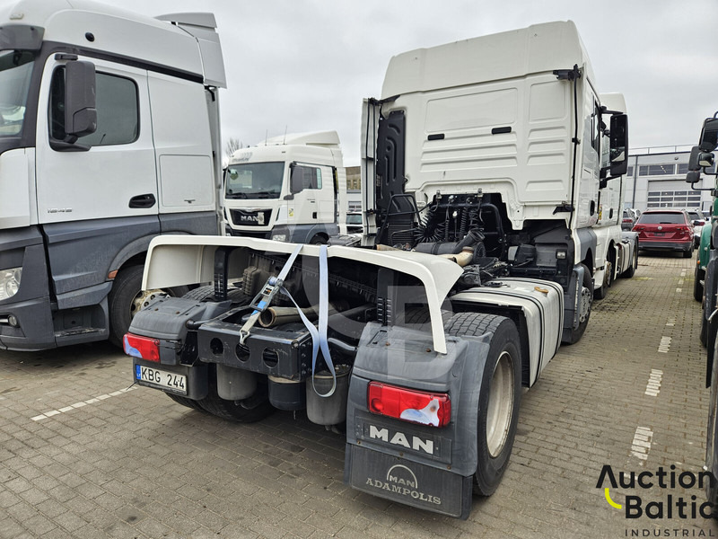 MAN TGX18.500 - Nyergesvontató: 3 kép. MAN TGX18.500 - Nyergesvontató: 3 kép.